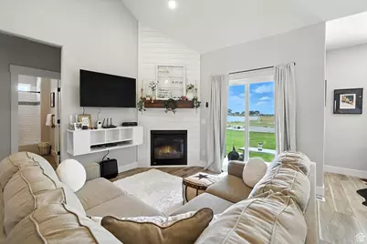 4781 N Selma Way, Erda, UT 84074 - Photo 8