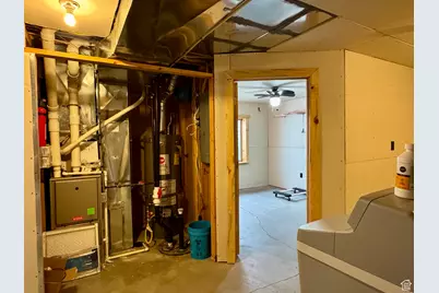 225 W 200 N, Fillmore, UT 84631 - Photo 24