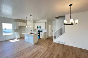 318 E 1480 N, Salem, UT 84653 - Photo 2