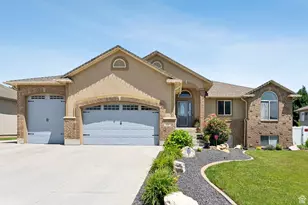 620 W 3600 S, Riverdale, UT 84405 - Photo 2