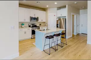 1235 N Mistico Aly, Washington, UT 84780 - Photo 2