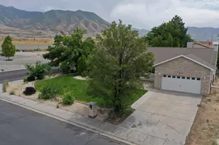 209 Country Club Dr, Stansbury Park, UT 84074 - Photo 2