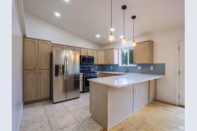 209 Country Club Dr, Stansbury Park, UT 84074 - Photo 4