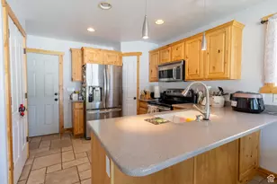 4091 W Juniper Hills Dr, South Jordan, UT 84095 - Photo 12