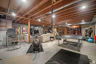 10025 Silver Streak Dr, South Jordan, UT 84095 - Photo 34