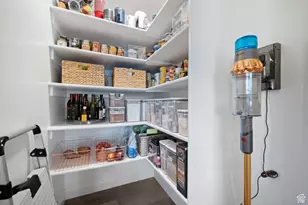 10025 Silver Streak Dr, South Jordan, UT 84095 - Photo 16