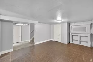 1067 W Signora Dr, Salt Lake City, UT 84116 - Photo 12