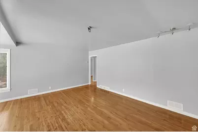 1067 W Signora Dr, Salt Lake City, UT 84116 - Photo 4