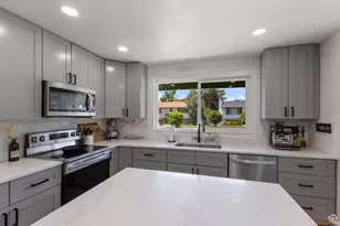 9499 S 220 E, Sandy, UT 84070 - Photo 14