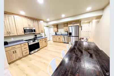 251 N Summit Dr, Beaver, UT 84713 - Photo 24