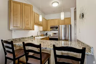 838 E South Temple S, Salt Lake City, UT 84102 - Photo 14