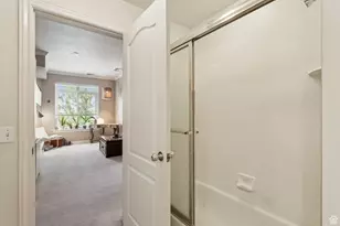 838 E South Temple S, Salt Lake City, UT 84102 - Photo 22