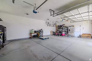 8768 N Peppergrass Dr W, Eagle Mountain, UT 84005 - Photo 32