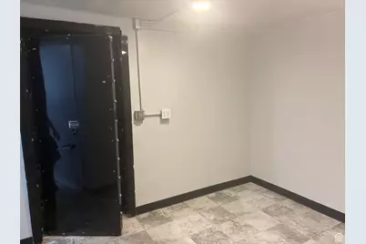 767 W 400 N, Salt Lake City, UT 84116 - Photo 30