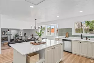 10164 Birnam Woods Way, South Jordan, UT 84095 - Photo 8