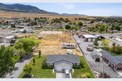 1884 E Shepard Ln, Lake Point, UT 84074 - Photo 36