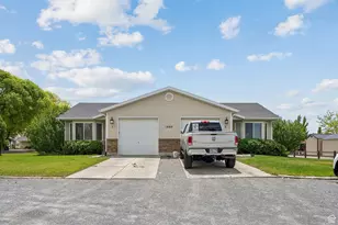 1884 E Shepard Ln, Lake Point, UT 84074 - Photo 26