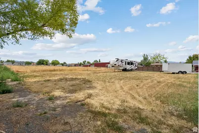 1884 E Shepard Ln, Lake Point, UT 84074 - Photo 30