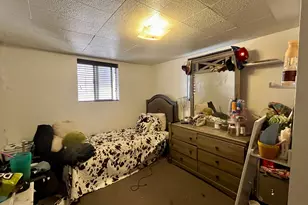 221 E 200 N, Moab, UT 84532 - Photo 16