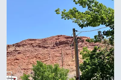 221 E 200 N, Moab, UT 84532 - Photo 38