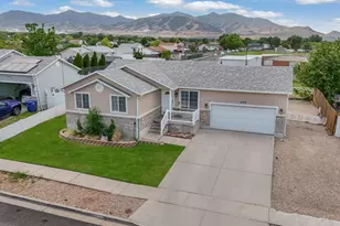 3142 S Sugar Bowl Ln, West Valley, UT 84128 - Photo 2