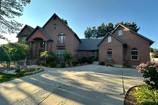 2193 E Lambourne Ave, Salt Lake City, UT 84109 - Photo 2