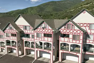 1057 Oberland Dr, Midway, UT 84049 - Photo 1