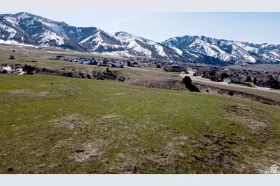 1012 E Center St #101, Hyde Park, UT 84318 - Photo 10