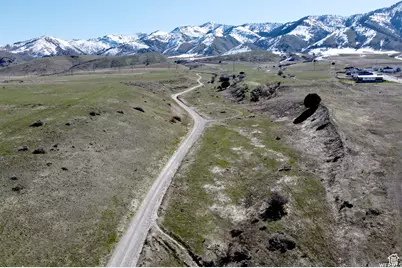 1012 E Center St #101, Hyde Park, UT 84318 - Photo 12