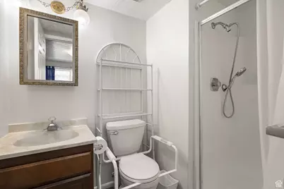 5545 S 2100 W #12, Roy, UT 84067 - Photo 16