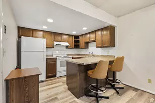5545 S 2100 W, Roy, UT 84067 - Photo 6
