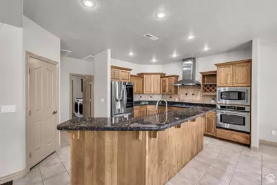 1319 W Red Butte Dr W, Washington, UT 84780 - Photo 8