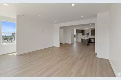 1452 N 1875 W #146, Layton, UT 84041 - Photo 6