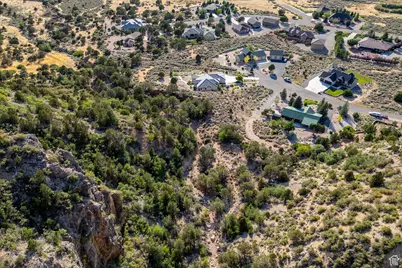 2235 S Chekshani Cliffs #59, New Harmony, UT 84757 - Photo 10