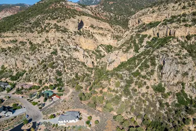 2235 S Chekshani Cliffs #59, New Harmony, UT 84757 - Photo 8