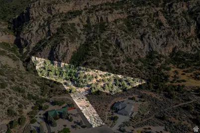 2235 S Chekshani Cliffs #59, New Harmony, UT 84757 - Photo 2