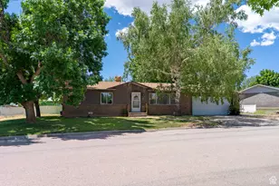 481 W Oak Crest Dr, Monticello, UT 84535 - Photo 2