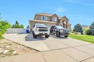 483 W 3500 N, Pleasant View, UT 84414 - Photo 2