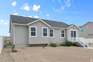 1782 E Kern Mountain, Eagle Mountain, UT 84005 - Photo 2