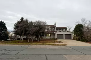 717 Woodridge Dr, Layton, UT 84040 - Photo 2