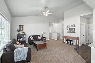 516 S 770 E, Hyrum, UT 84319 - Photo 6