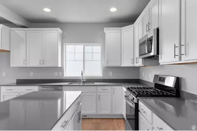 6767 N Star Lake Dr, Eagle Mountain, UT 84005 - Photo 8