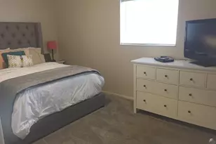 266 E Center St, Centerville, UT 84014 - Photo 28