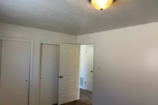 266 E Center St, Centerville, UT 84014 - Photo 36