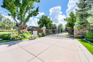 7187 Villandrie Ln, Cottonwood Heights, UT 84121 - Photo 4