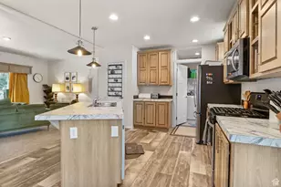 516 N Broadway Ave, Tooele, UT 84074 - Photo 6