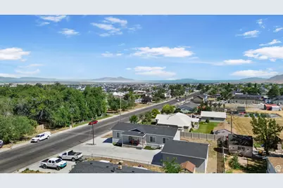 516 N Broadway Ave, Tooele, UT 84074 - Photo 4