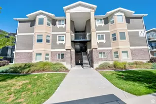 8264 S Resaca Dr, Sandy, UT 84070 - Photo 8