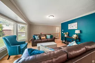 8916 S Cobble Crest Ln E, Sandy, UT 84093 - Photo 4