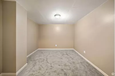 8916 S Cobble Crest Ln E, Sandy, UT 84093 - Photo 22